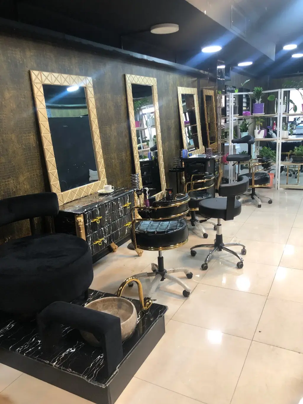 اجاره اداری و تجاری 70 متری در باغ فیض - تصویر 2