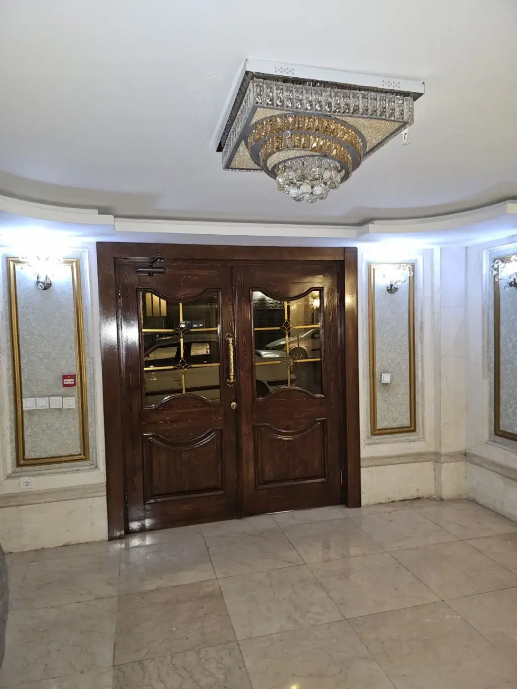 فروش آپارتمان 95 متری در شهران جنوبی