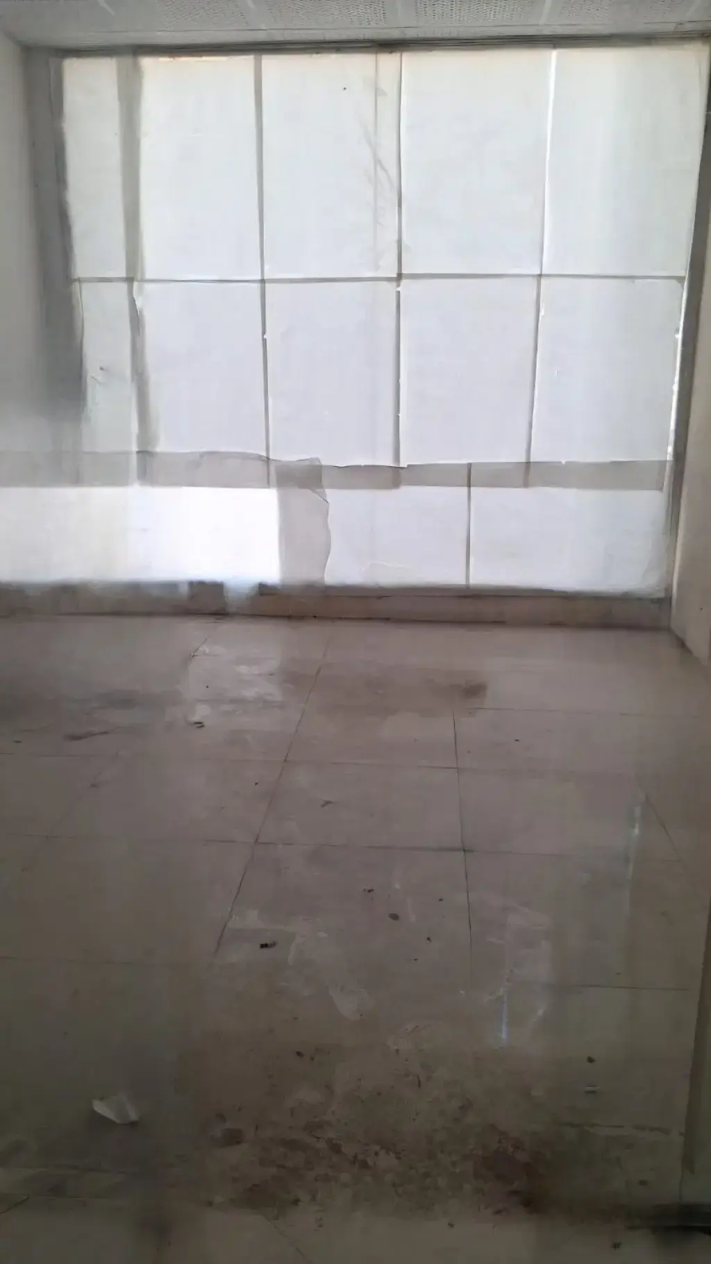 اجاره اداری و تجاری 18 متری در بازار - تصویر 2