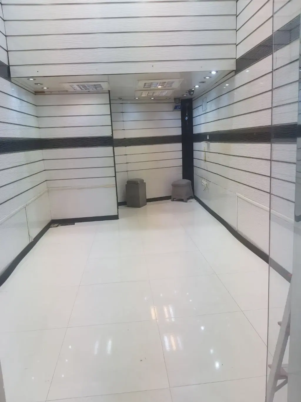 اجاره اداری و تجاری 37 متری در بازار - تصویر 2