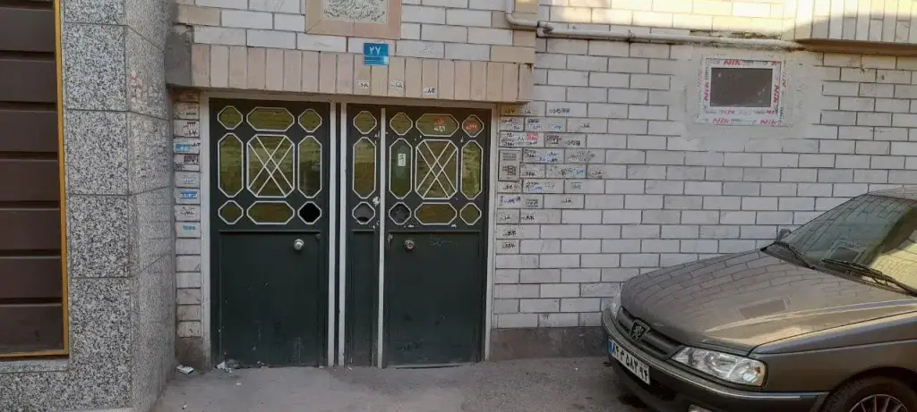 اجاره اداری و تجاری 2 متری در شهرک ولیعصر جنوبی