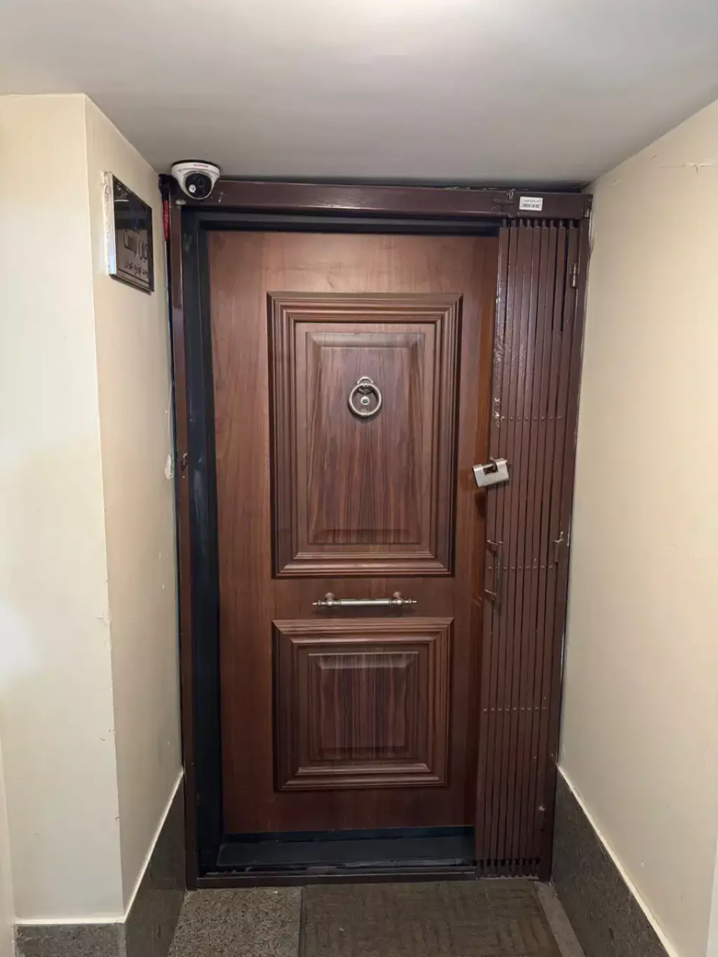 سنایی 55 متری سند اداری
