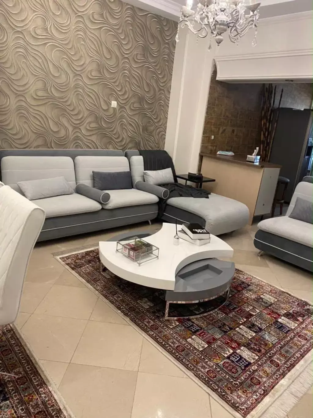 فول امکانات با لابی و سالن اجتماعات
