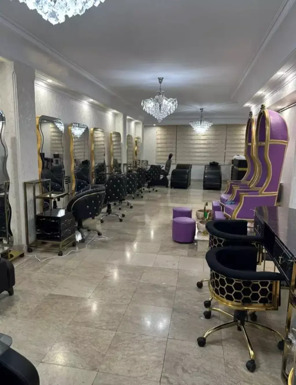 اجاره اتاق 12 درسالن زیبایی فردس شرق