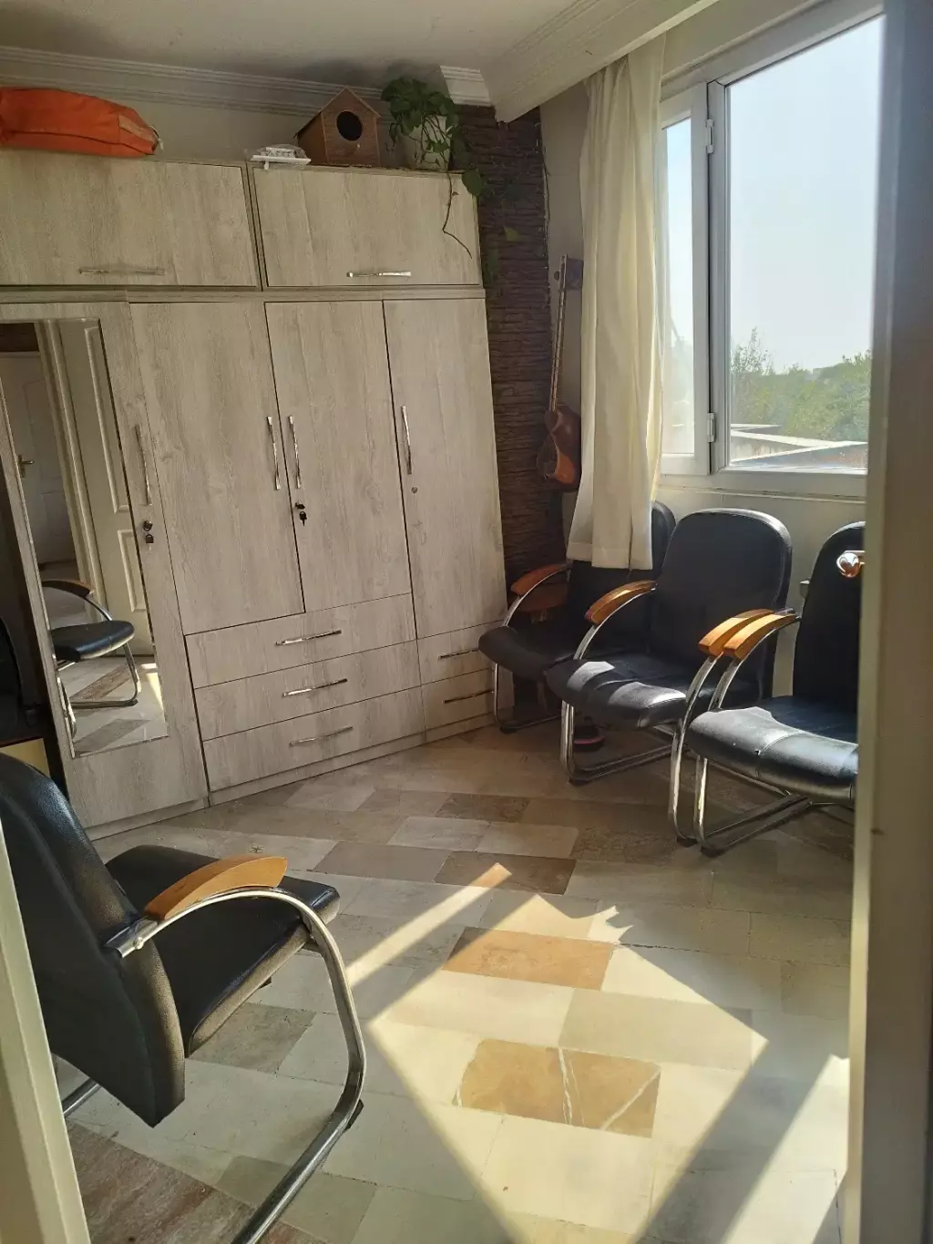 اجاره اتاق در آرایشگاه