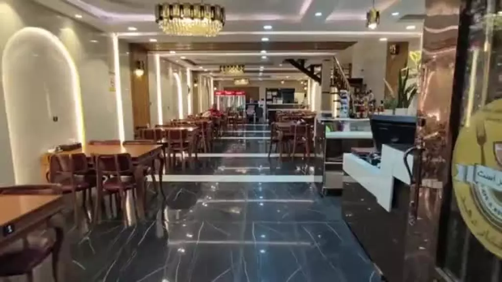 اجاره مغازه سیصد متری خیابان 24 متری شهرری