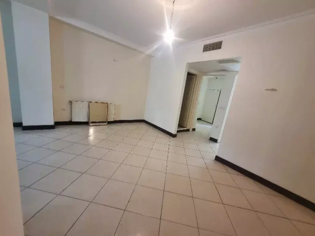 رهن و اجاره آپارتمان دو خواب پارکینگدار تک واحدی