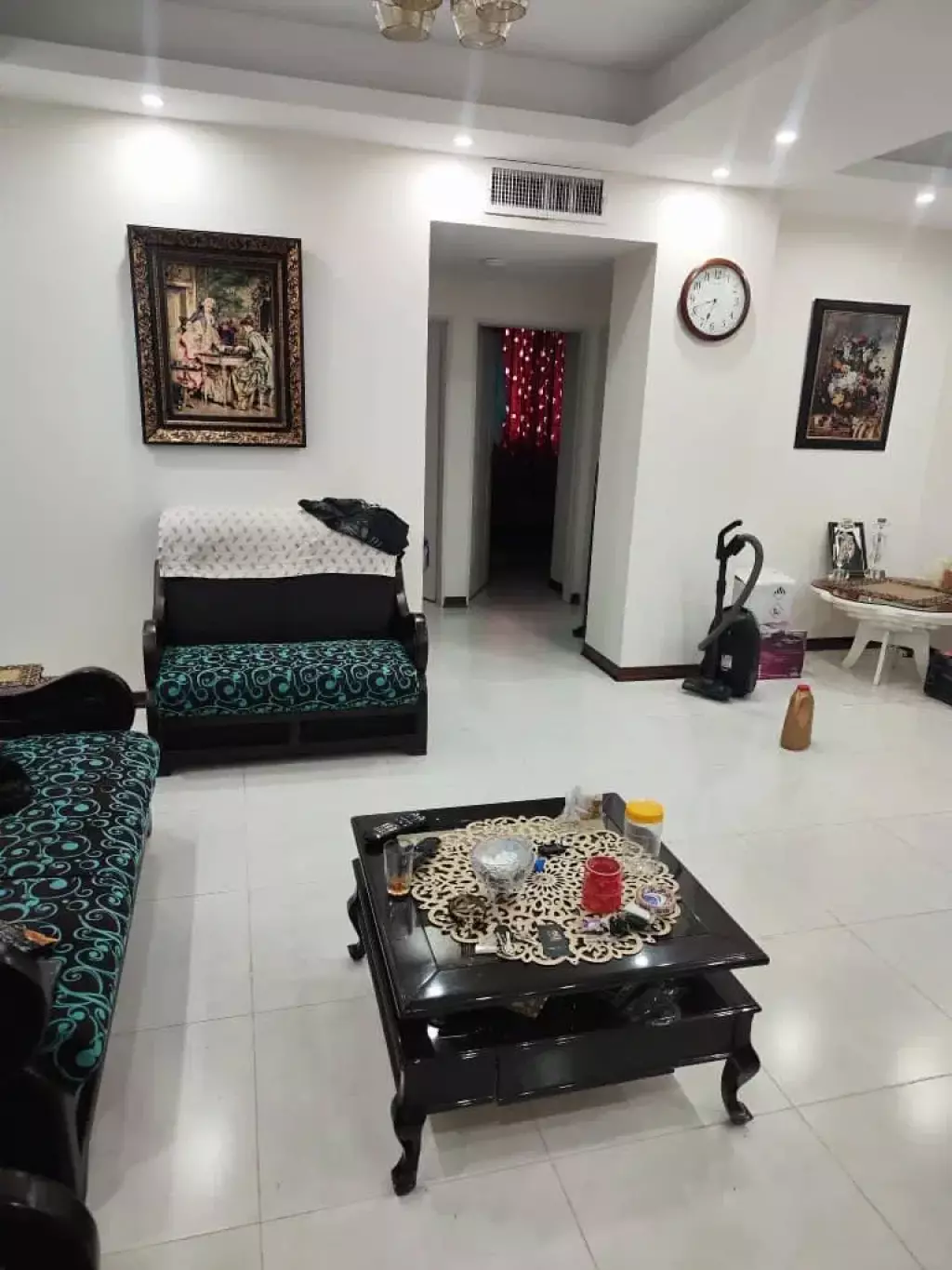 84 متری یکساله