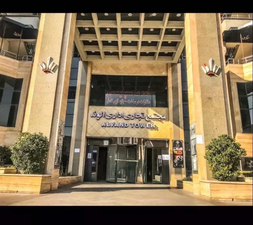 فروش سه دانگ از مغازه تجاری در طبقه همکف