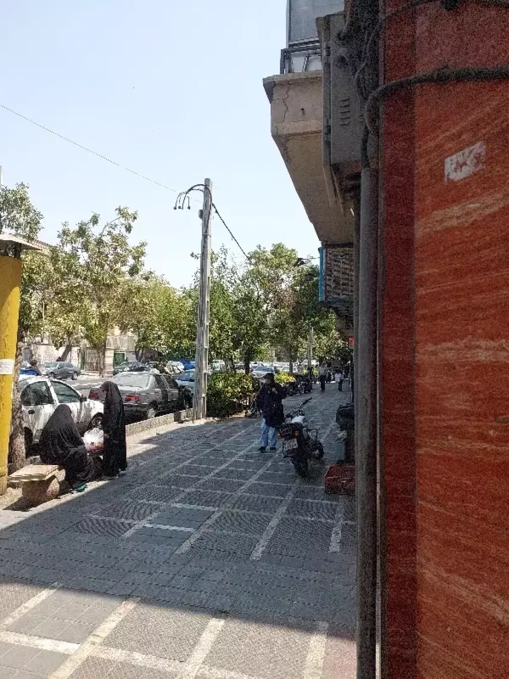 دو طبقه یکجا منیریه بر خیابان معیری