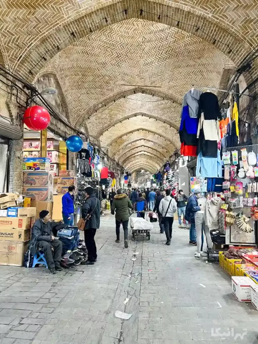 فروش انبار 150 متری در قلب بازار بزرگ تهران