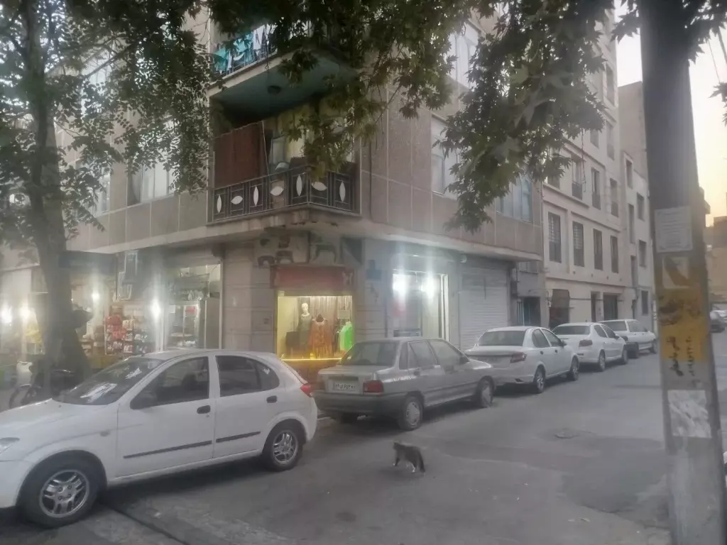 فروش ملک مسکونی و تجاری