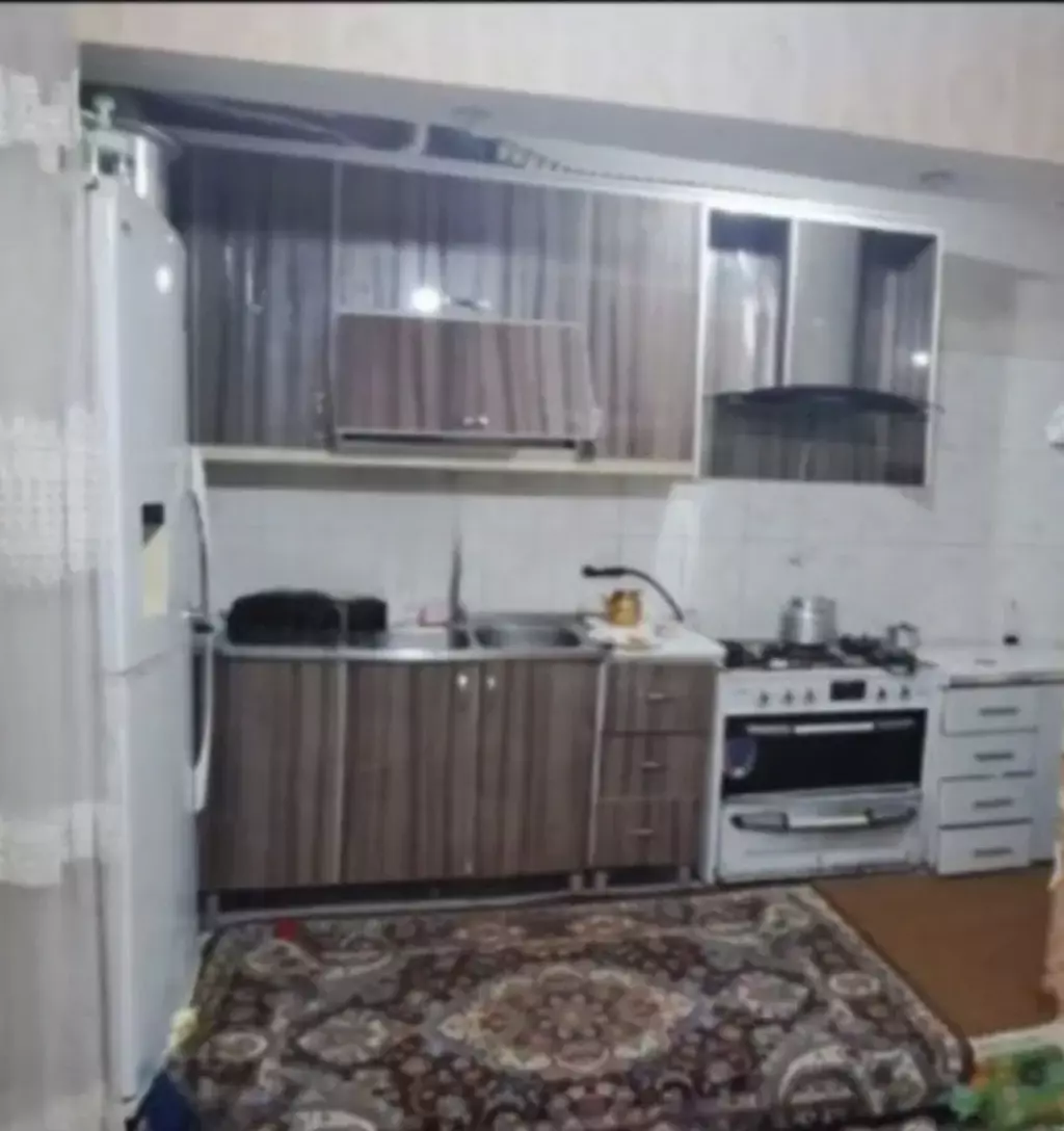 75 متر مربع
