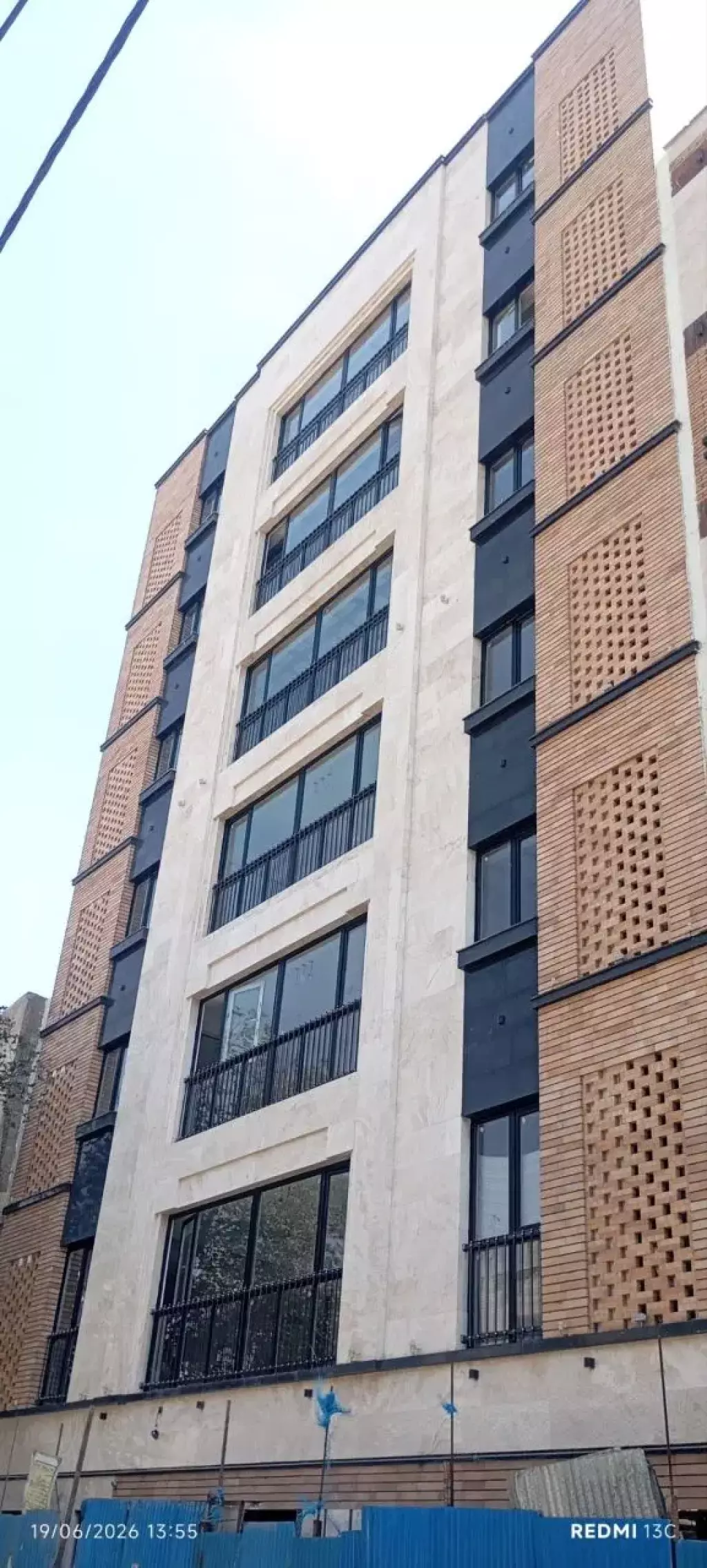 آپارتمان 115 متری نوساز بر خیابان سعیدی