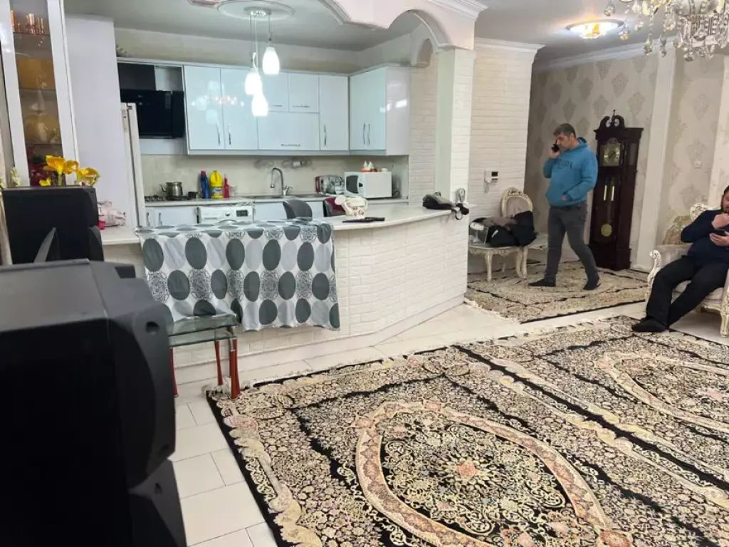 68متر آپارتمان بالکن اختصاصی 100متری