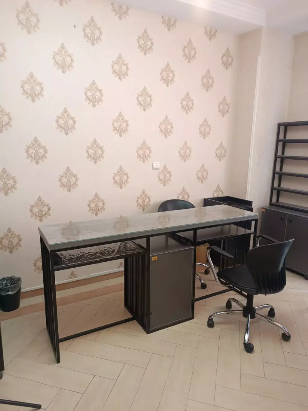 اجاره میز ناخن و تخت مژه