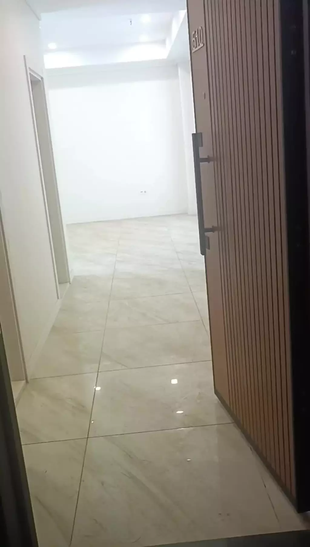 96 متر سند اداری