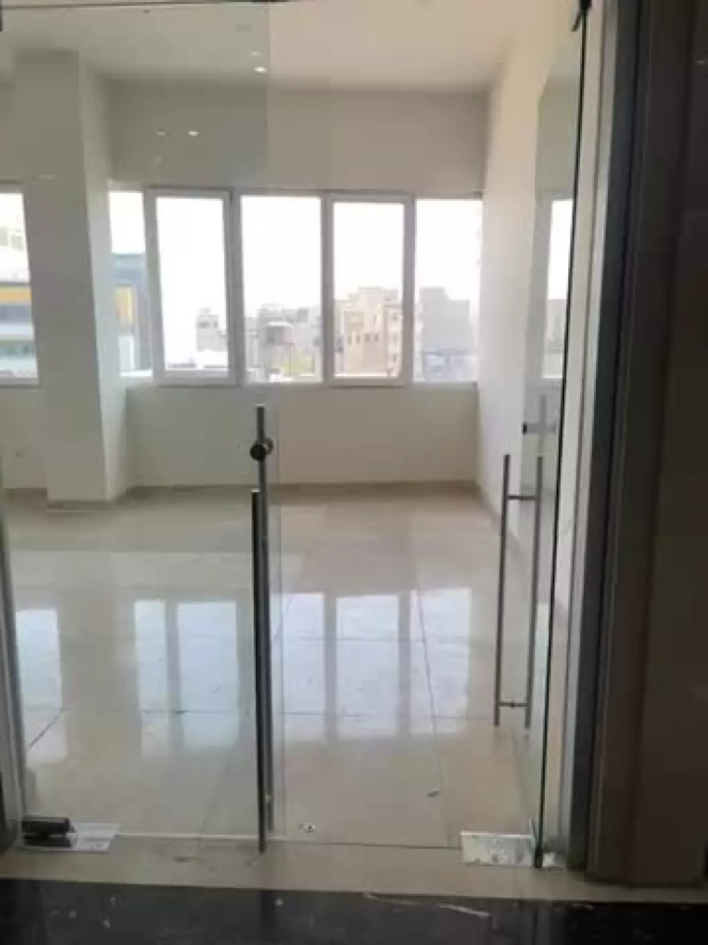 مغازه 50 متری تجاری امکانات کامل