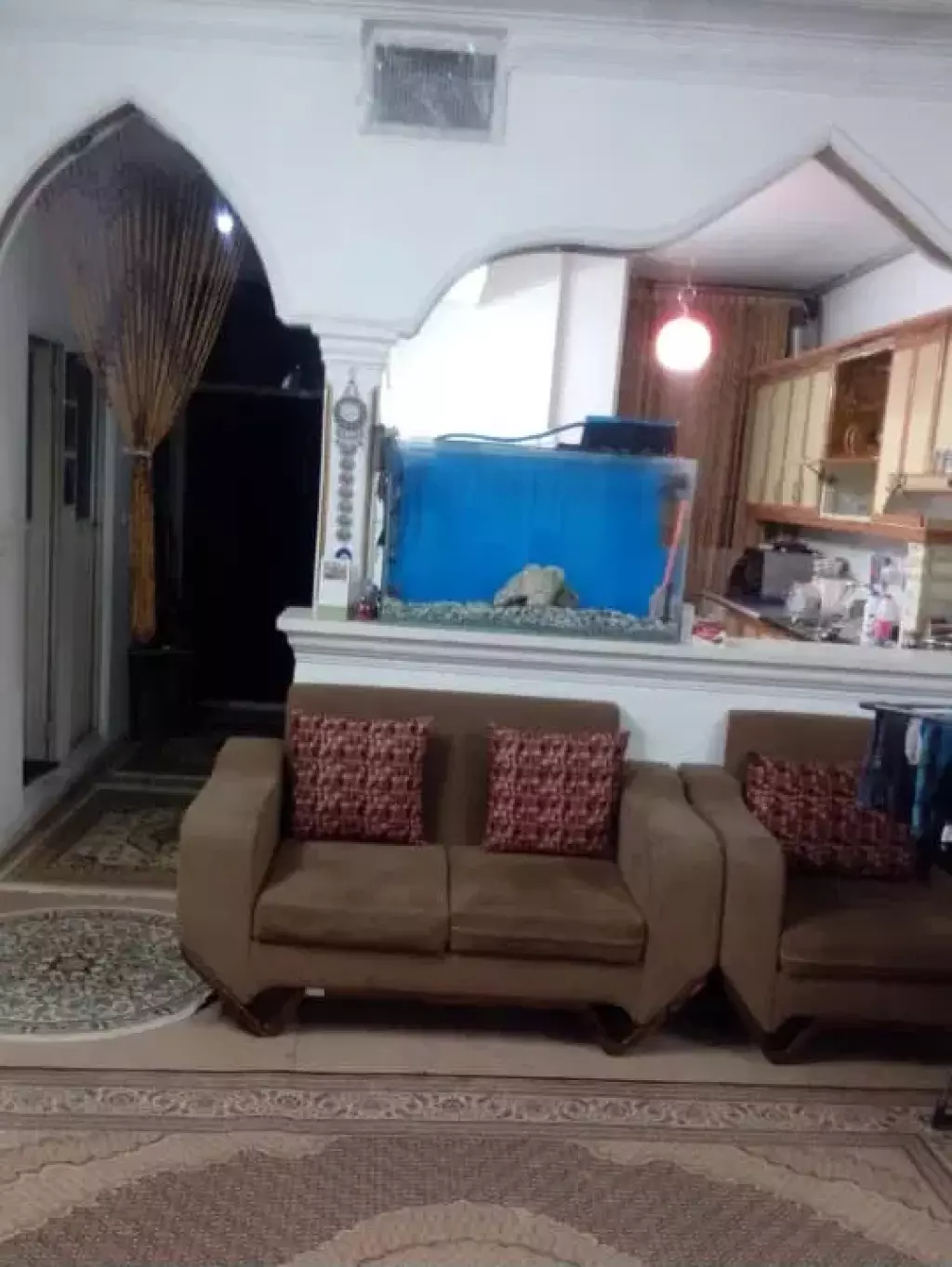 آپارتمان 98 متر/ با پارکینگ