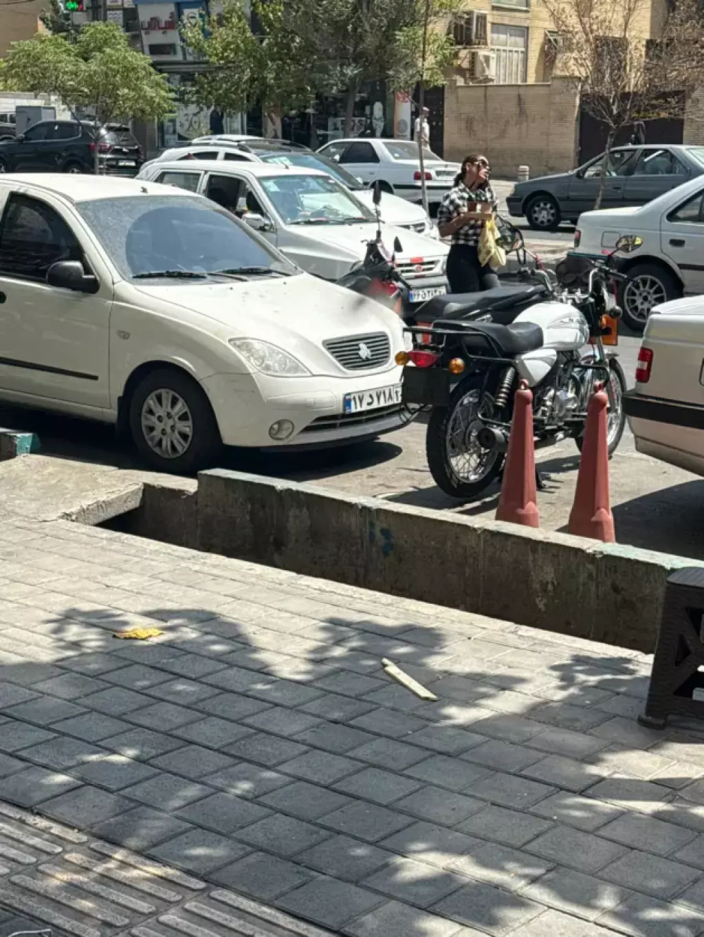 60متر تجاری بر اصلی تهرانسر