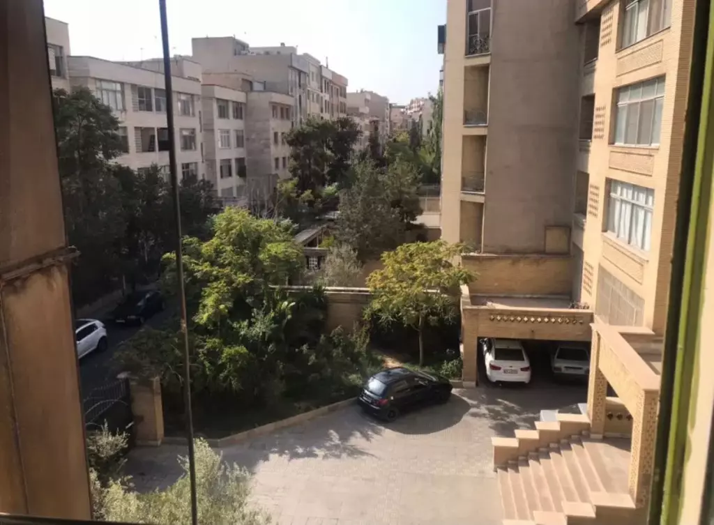 اجاره اداری و تجاری 18 متری در کاج
