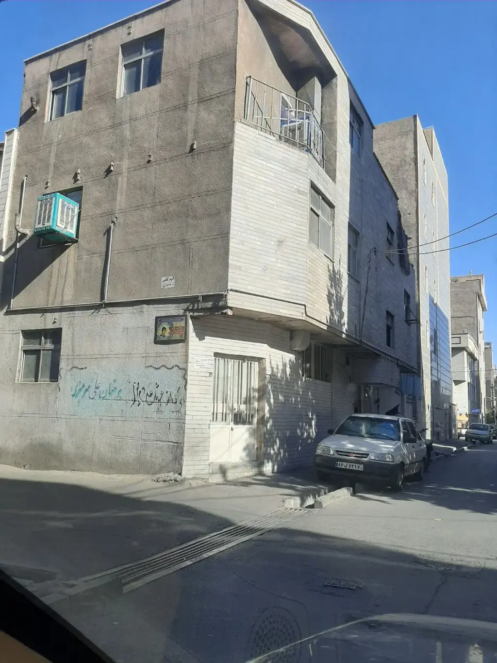 فروش زمین و کلنگی 120 متری در شهید رجایی