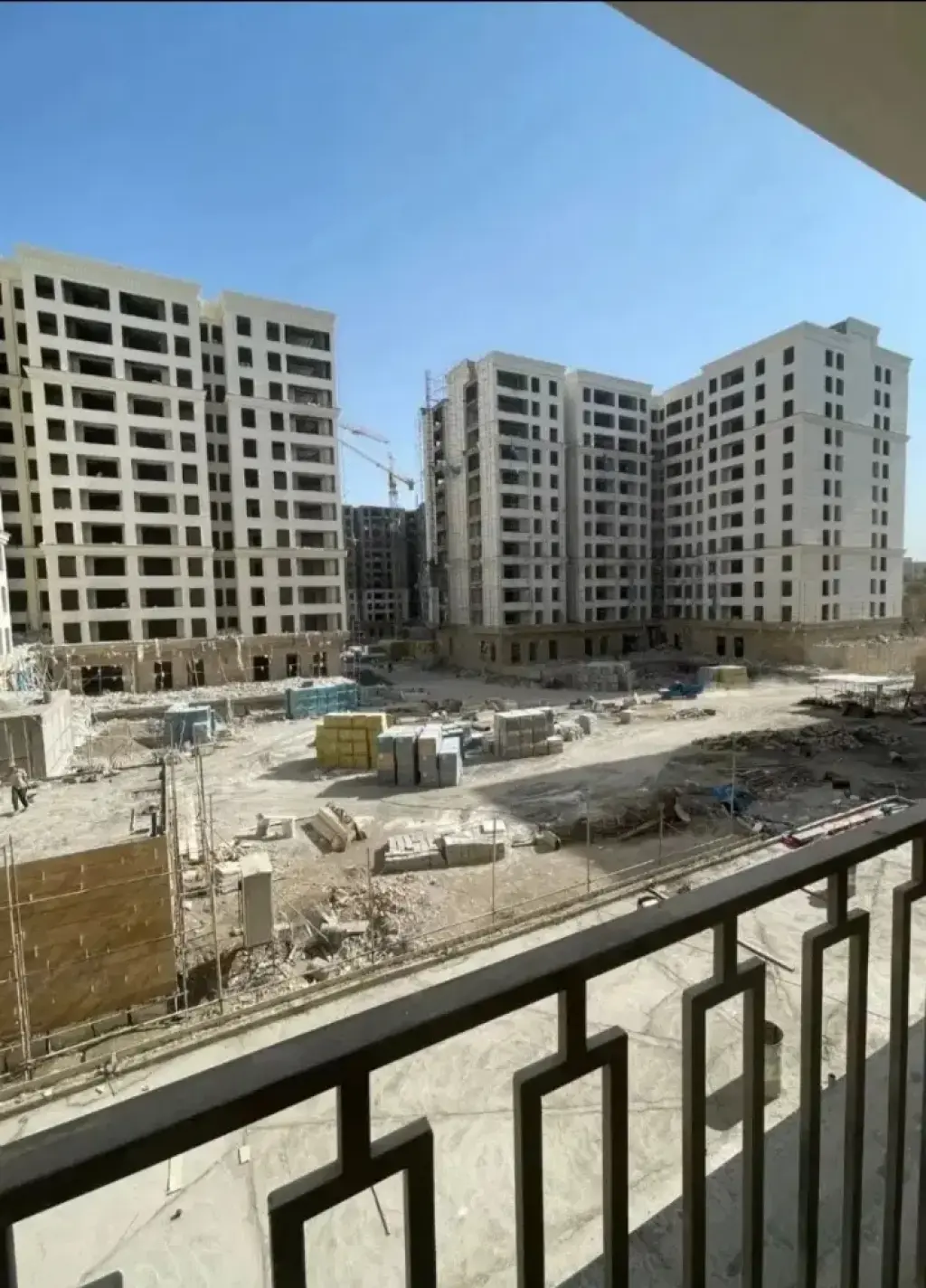 پیشفروش ملک در نیروی هوایی (پیروزی)
