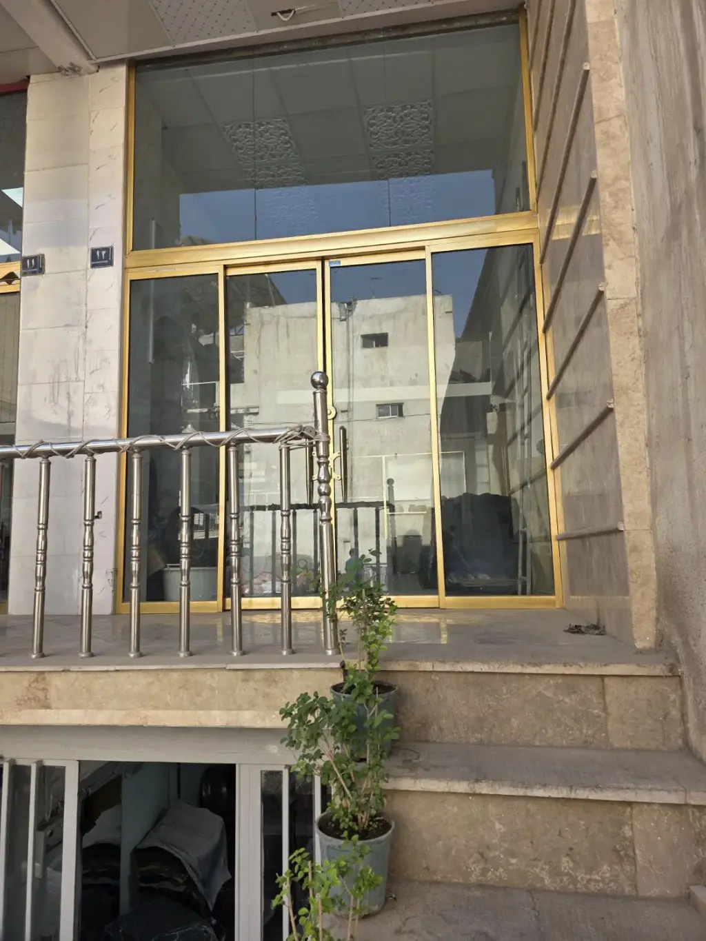 فروش اداری و تجاری 30 متری در بازار