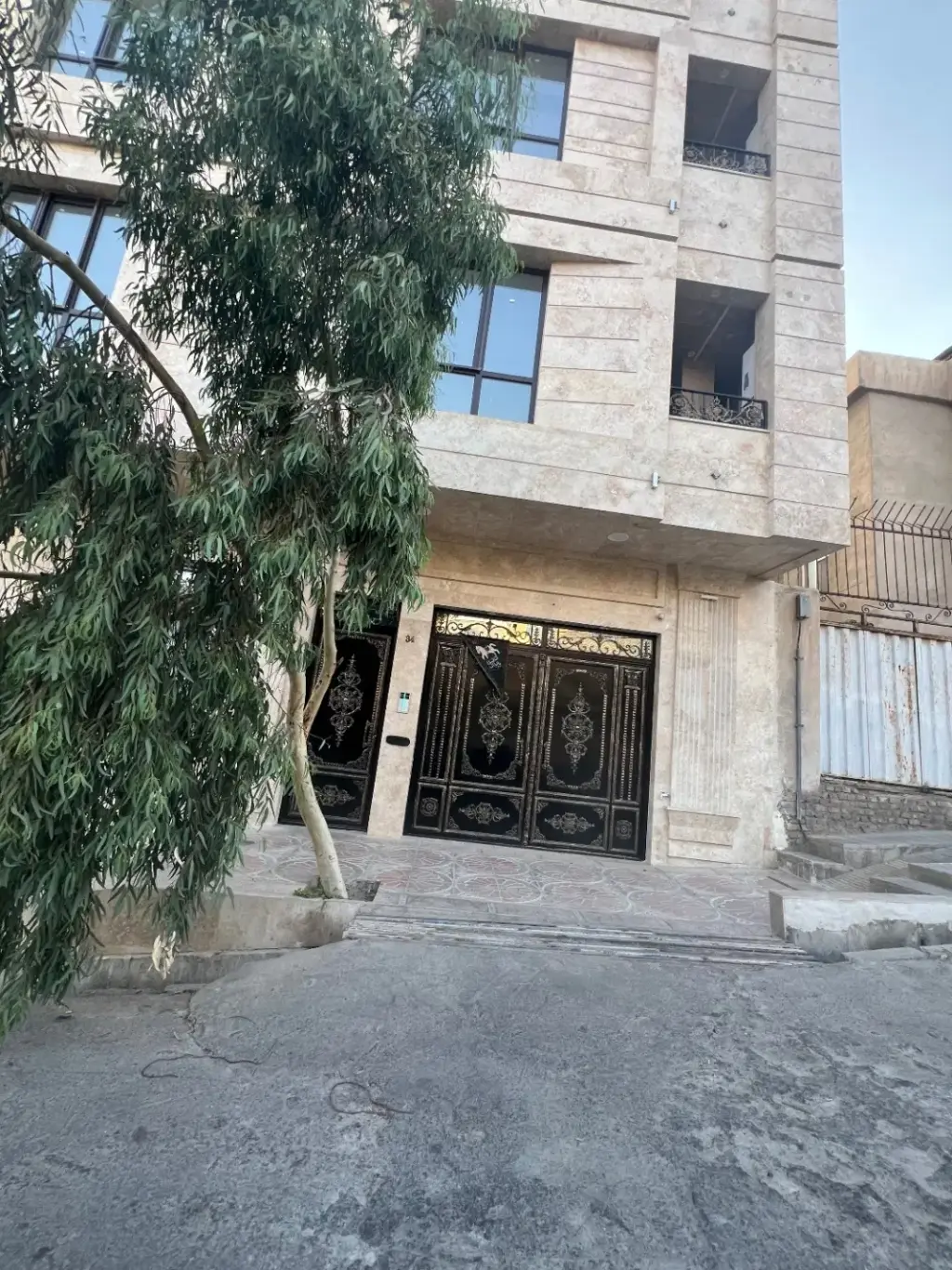 اجاره خانه و ویلا 300 متری در گلستان (شهرک راه آهن)